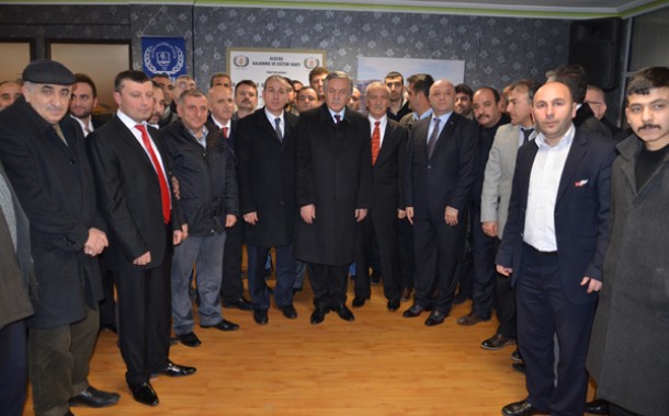 MHP GENEL BAŞKAN YARDIMCISI İSTANBUL MİLLETVEKİLİ SAYIN CELAL ADAN, ALUCRA EĞİTİM VAKFI'NDA