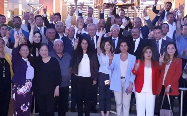 İstanbul il başkanımız il yöneticilerimiz, ilçe başkanlarımız ve 27. dönem milletvekili adaylarımızla seçimleri değerlendirdik